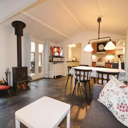 Feriehus Two-bedroom Holiday In *